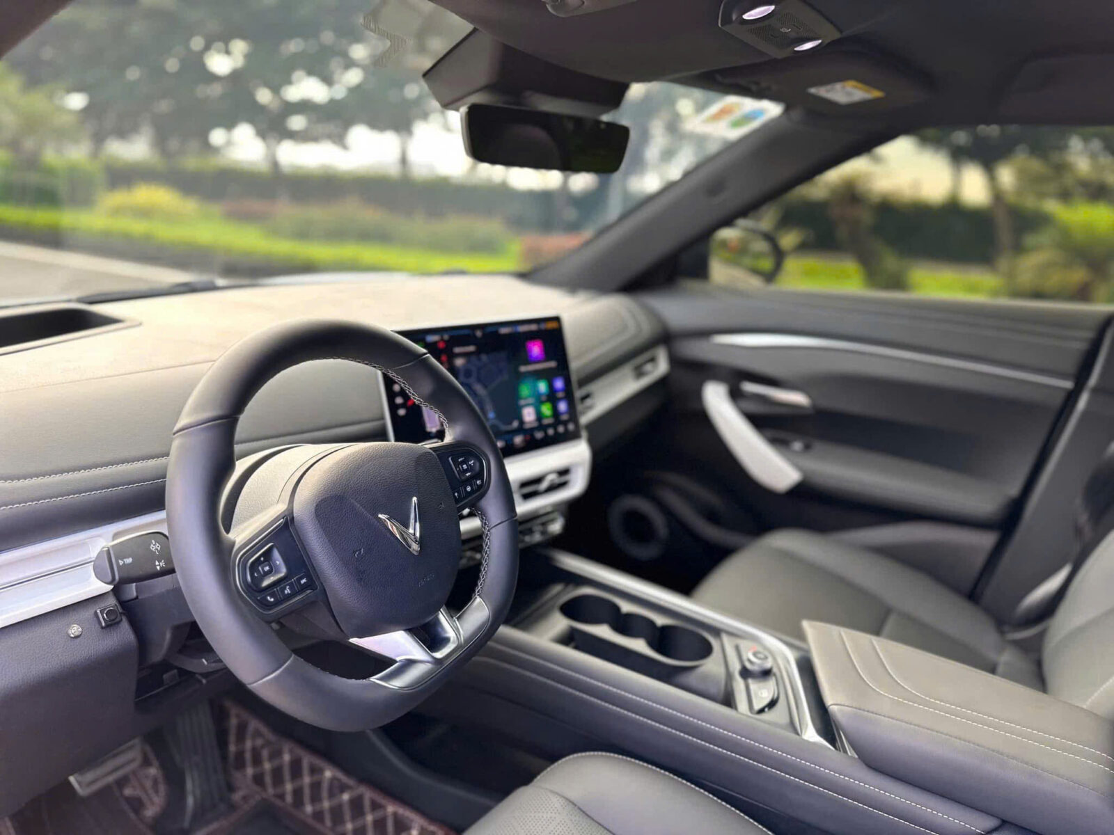 z6122263009170 f7d46ced334a79cc7655f588d5ad3cca VinFast VF7