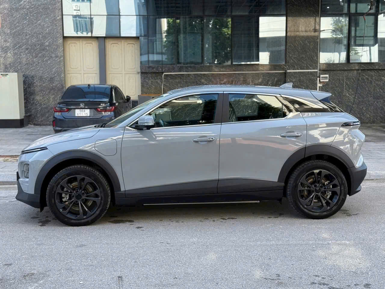 z7631012980724 d08571ba0f0acdda89d3d48210ce56c4 VinFast VF6 Plus