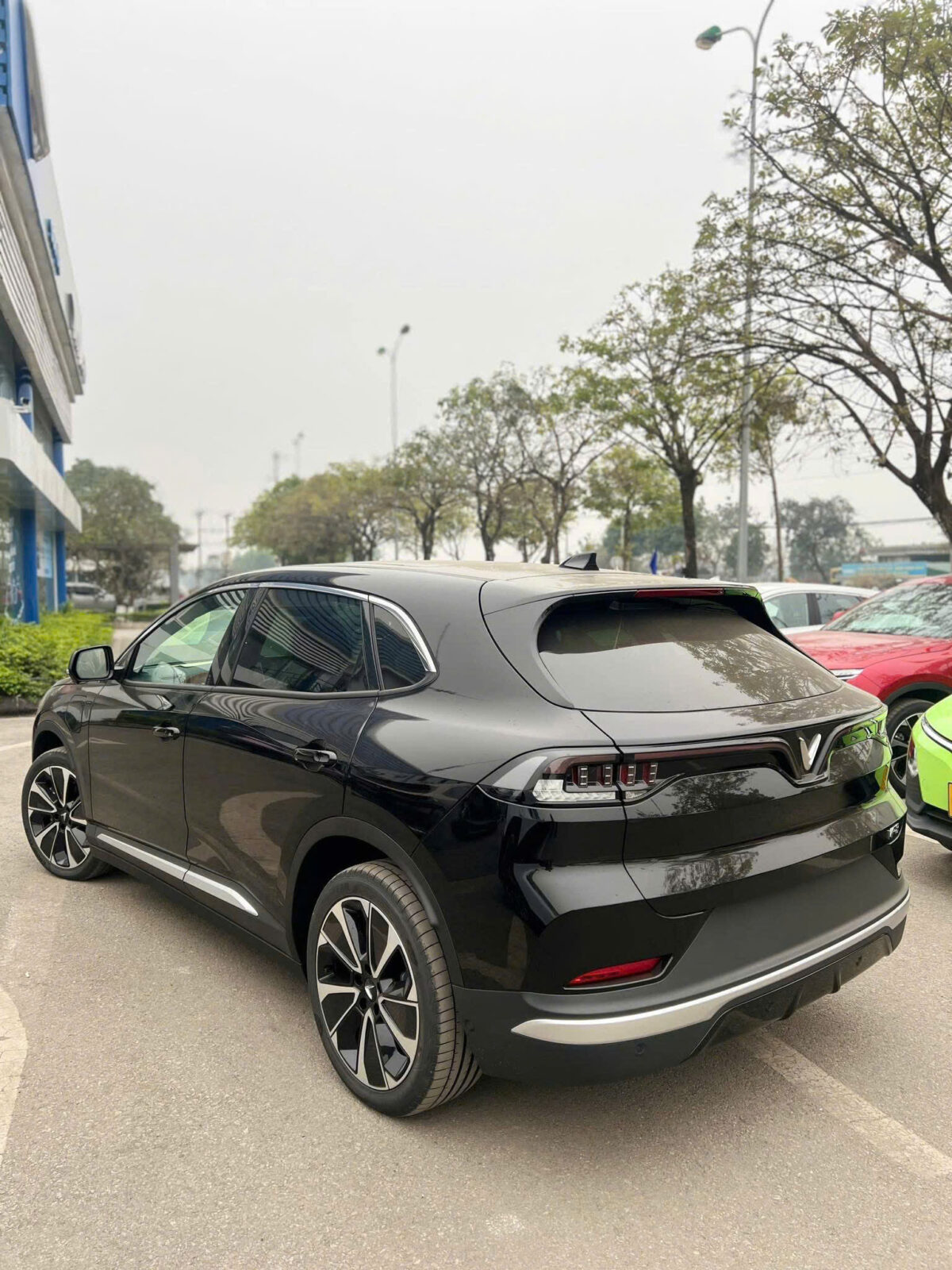 VinFast VF8 23 VinFast VF8 z6468437393046 cc898961a8805a522ac2bd10dc2aeedd VinFast VF8